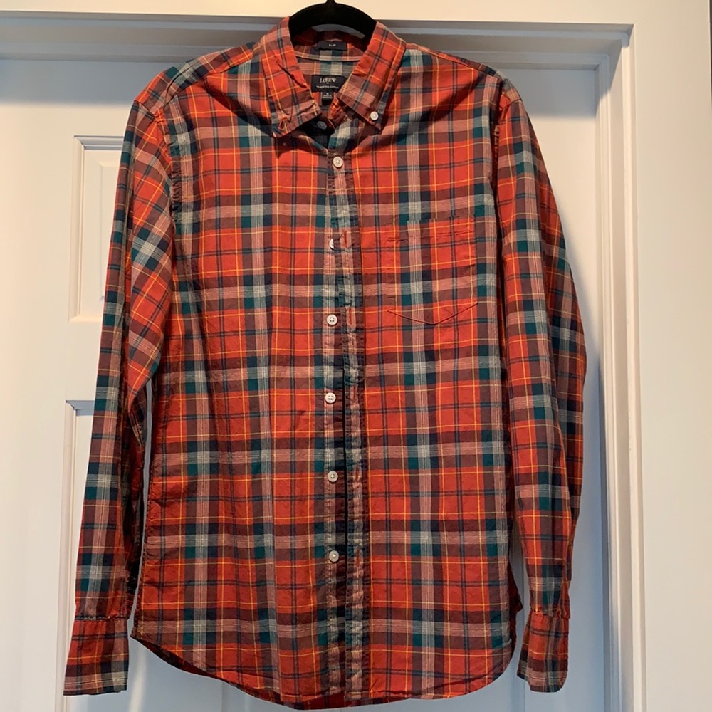 Men’s plaid shirt